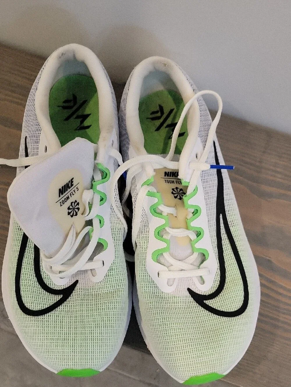 Nike Zoom Fly 5 Running Shoe - White, Green, Black